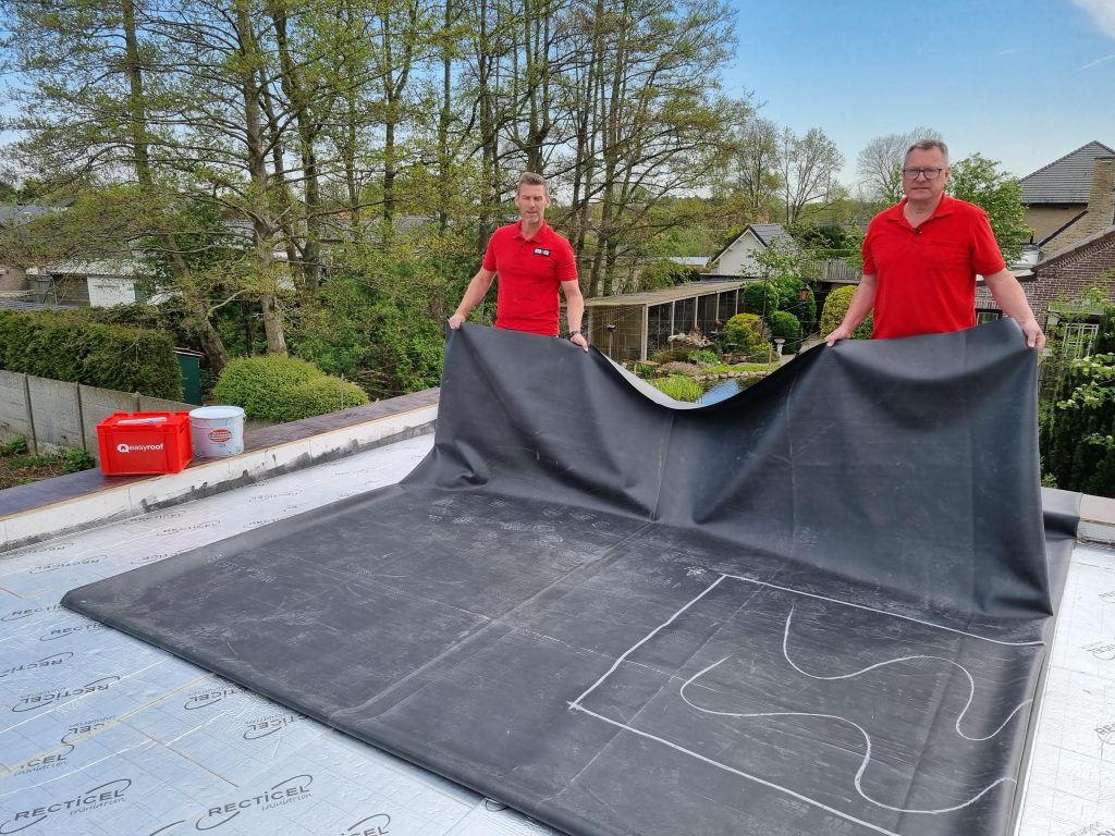 Stap-voor-stap instructies voor het zelf leggen van een EPDM dak met gereedschap en materialen